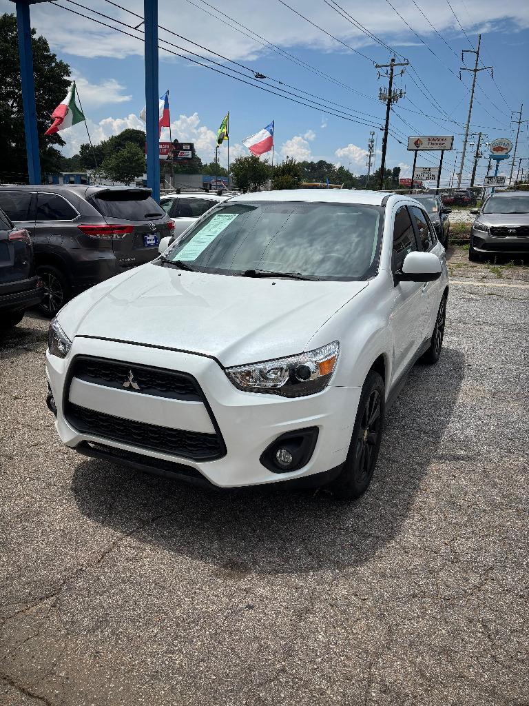 2015 Mitsubishi Outlander Sport 2.0 ES AWC CVT's photo