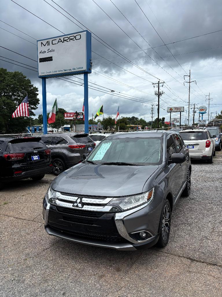2018 Mitsubishi Outlander's photo